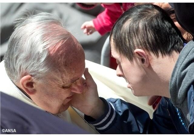 papa Francesco Persona con disabilita