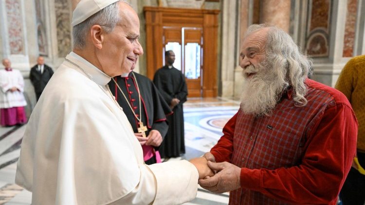 Papa Leone e giubileo dei poveri