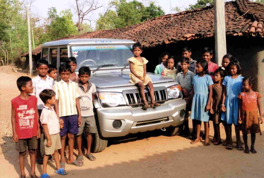 nuovo veicolo per i missionari in Orissa