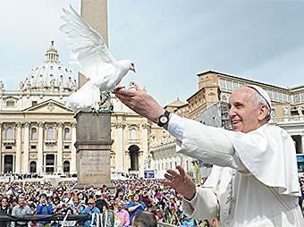 papa-francesco-colomba