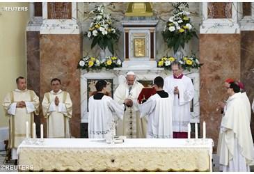 papa Francesco Regina Pacis Ostia Lido