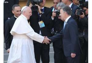 Papa Francesco e Juan Manuel Santos presidente della Colombia