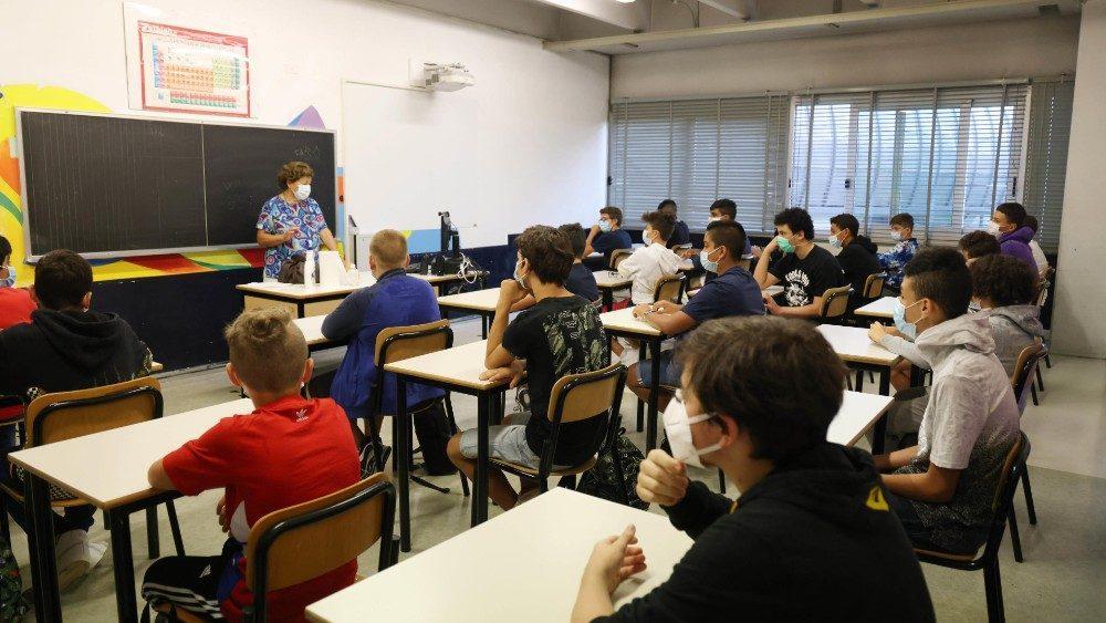 alunni a scuola