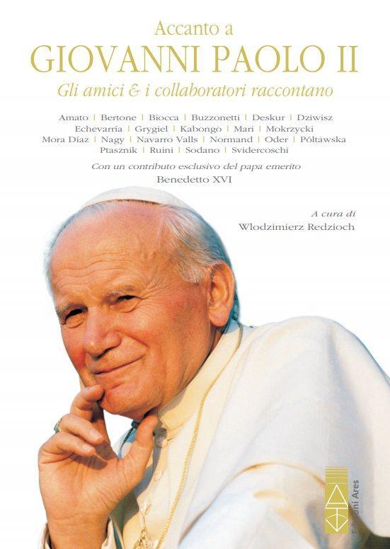 accanto a Giovanni Paolo II