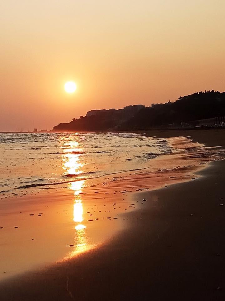 tramonto mare costa