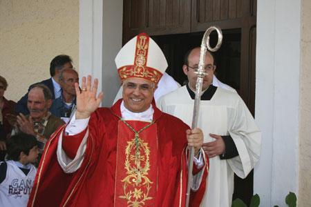 monsignor-bertolone-1